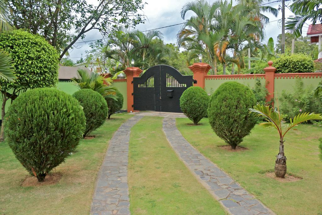 The Norfolk Heritage Airport Villa Katunayaka Exteriör bild